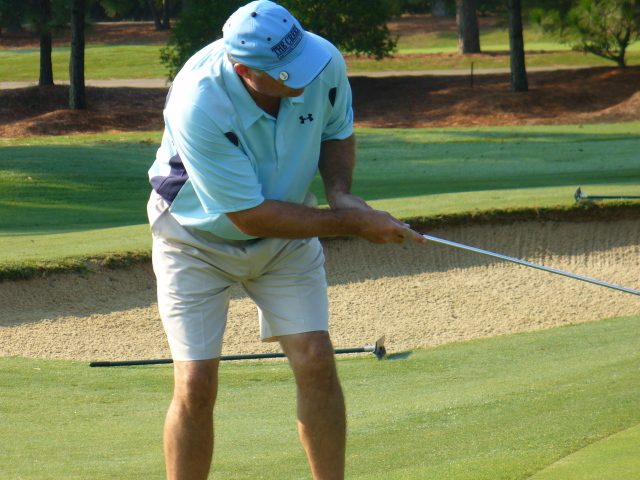 2007/09(Sept)/02(Pinehurst-Rossie-Camera)/640x480_2006-09-27 15-47-49.JPG